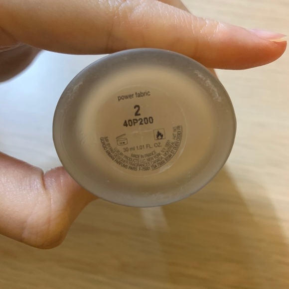 Giorgio Armani power fabric foundation in color #2 - Picture 2 of 2